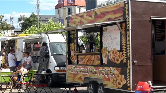 Przyjechały food trucki