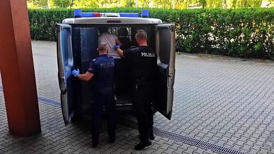 Przywłaszczała pieniądze klientów. Na 3 miesiące trafiła do aresztu 