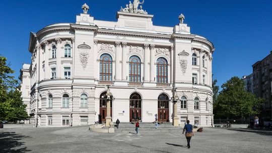 Psychoterapia ze sztuczną inteligencją - czat z Terabotem