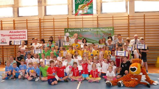 Puchar Akademii Tomaszowskiej Siatkówki  dla Przedszkola nr 7