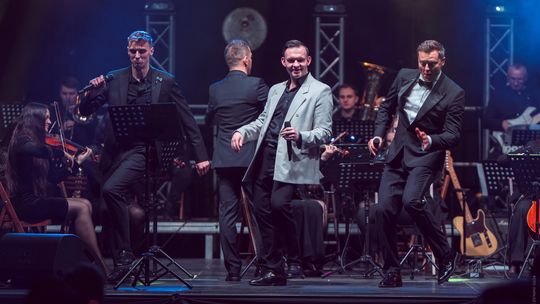 Rafał Brzozowski i TM Orchestra nie tylko dla Pań