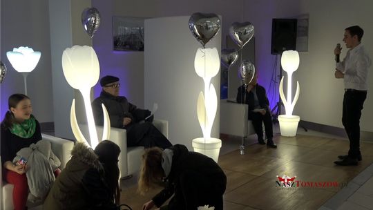 Randka w ciemno w Galerii Tomaszów