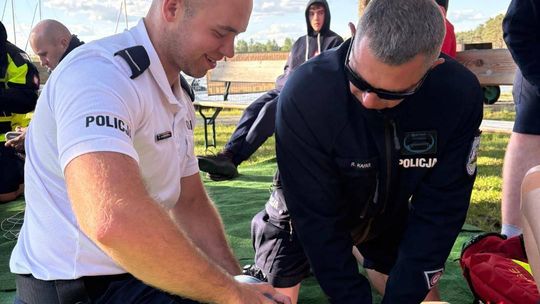 Ratownicy WOPR z Tomaszowa ćwiczyli z Policją. W centrum poszukiwania na Zalewie Sulejowskim