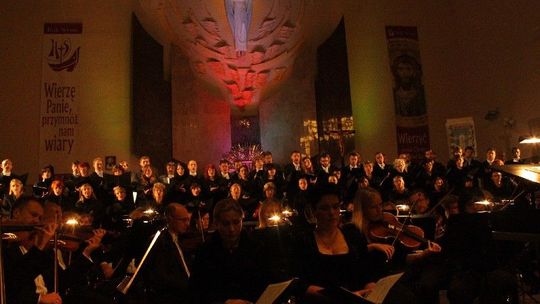 „REQUIEM” W.A. MOZARTA W TOMASZOWIE