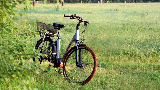 Resort klimatu: trwają ostateczne prace nad programem dopłat do elektrycznych rowerów