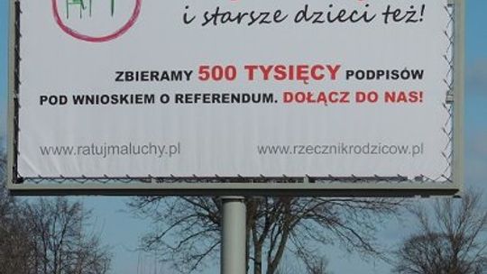 Rodzice odwołują reformę - Warto ratować maluchy
