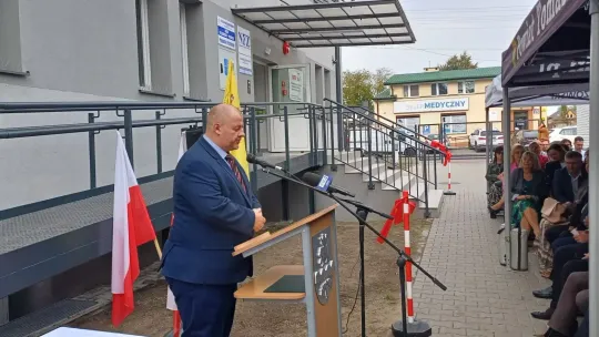Rodziny się skarżą. Brakuje personelu do opieki nad chorymi