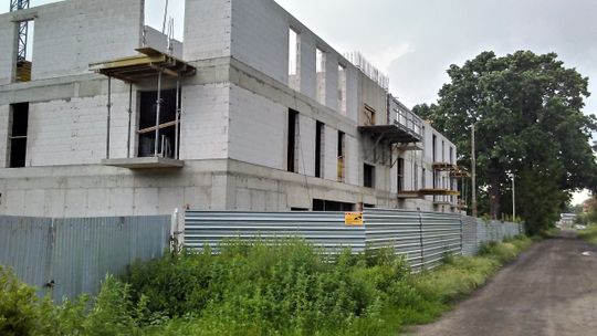 Rosną domy na ulicy Borek
