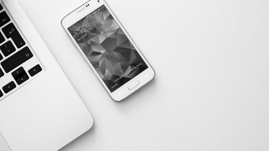 Różne tryby w telefonie – poradnik, który wybrać