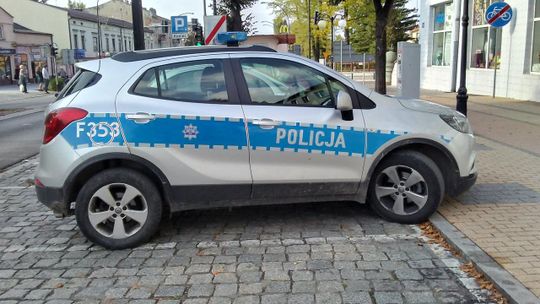 RPO wyjaśnia różnicę między karą od sanepidu a mandatem policji za złamanie restrykcji zw. z COVID-19