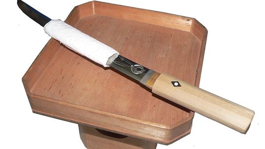 Rytualne samobójstwo seppuku jako performans