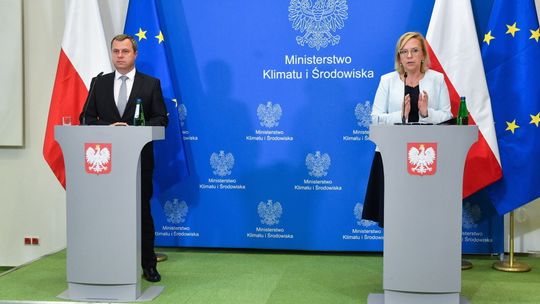 Rząd: rekompensaty za ograniczenie wzrostu cen ciepła i dopłaty do paliw