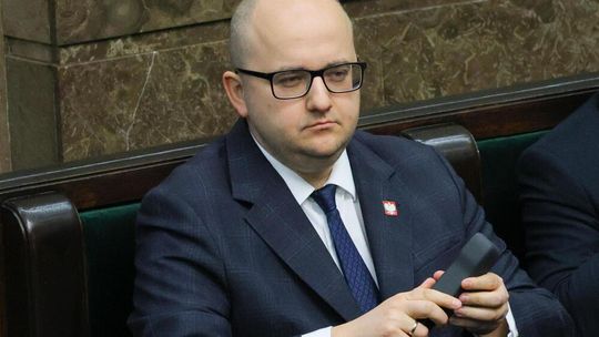 Rzecznik PK: zarzuty i wniosek o areszt wobec posła PiS Dariusza Mateckiego