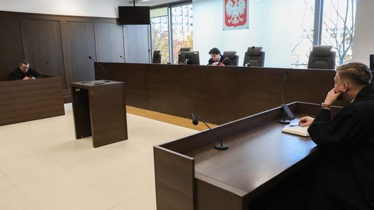 Sąd wymierzył karę 1,5 roku więzienia i grzywnę znanemu piosenkarzowi Michałowi Wiśniewskiemu; chodzi o zaciągnięcie 2,8 mln zł pożyczki w SKOK w Wołomin