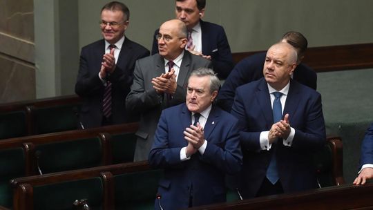 Sejm uchwalił nowelizację Kodeksu pracy wprowadzają zmiany m.in. w urlopach rodzicielskich