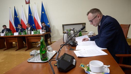 Sejmowa komisja śledcza ds. wyborów korespondencyjnych wystąpiła do sądu o ukaranie Sobonia za uchylanie się od zeznań