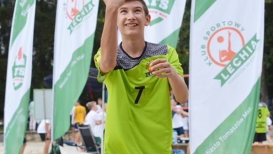 Siatkarski narybek na pikniku „Lokalni Niebanalni "