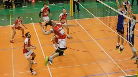 Siatkarskie derby powiatu z punktami dla Lechii