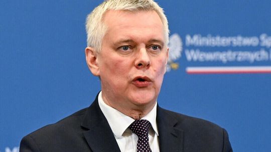 Siemoniak: od początku roku zarzuty usłyszało ponad 2,6 tys. obcokrajowców
