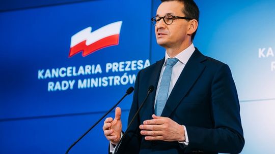Składka zdrowotna ma być niższa. Rząd ugina się wobec protestów