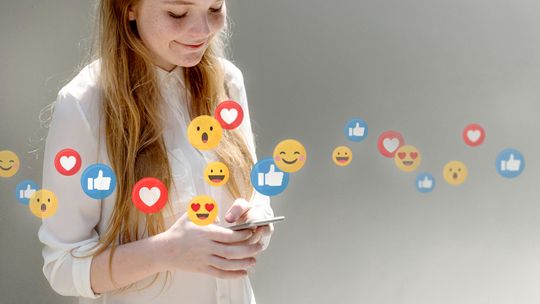 Social media tylko za zgodą dorosłych. Polacy zdecydowani na zakaz dla dzieci i młodzieży