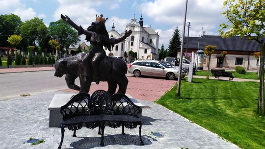 Sonda: Wybierz lokalizację dla Pomnika „Panny na Niedźwiedziu”