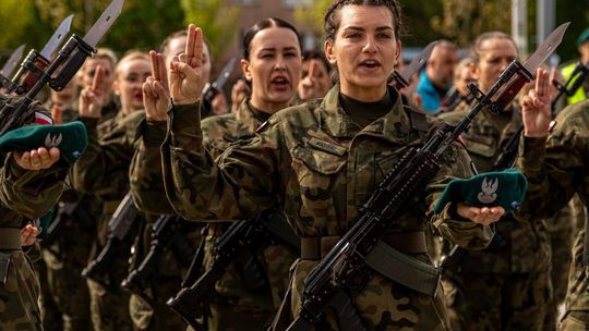 Sondaż dla WP: 59,4 proc. Polaków uważa, że powinna wrócić obowiązkowa zasadnicza służba wojskowa