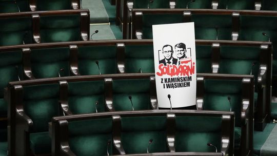 Sondaż Pollster dla "SE": Polacy nie chcą w Sejmie Wąsika i Kamińskiego