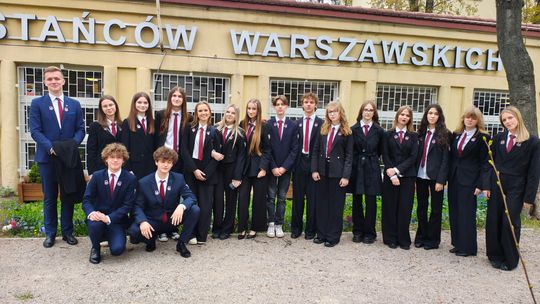 Śpiew, który budzi pamięć. Uczniowie z Tomaszowa w Domu Powstańców Warszawskich