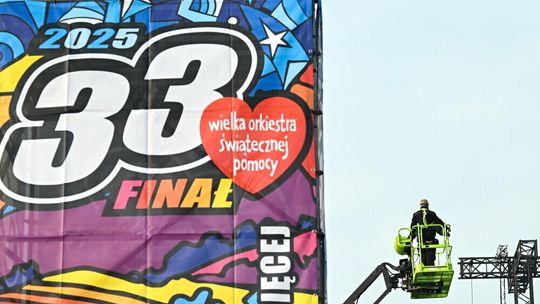 Spinki od prezydenta i śniadanie z premierem - politycy wspierają zbiórkę 33. Finału WOŚP