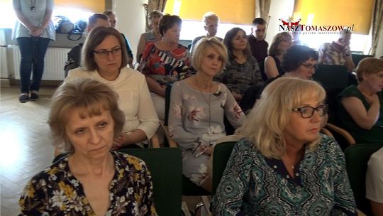 Spotkanie bibliotekarzy i czytelników w Miejskiej Biblioteki Publicznej
