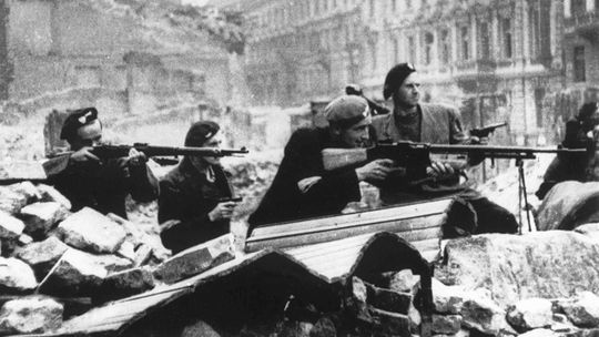 Spotkanie Klubu „Grota” Roweckiego poświęcone powstaniu warszawskiemu