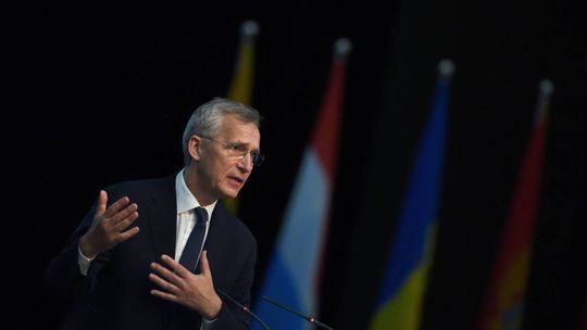 Stoltenberg: Ukraińcy mają prawo do samoobrony także poza swoim terytorium