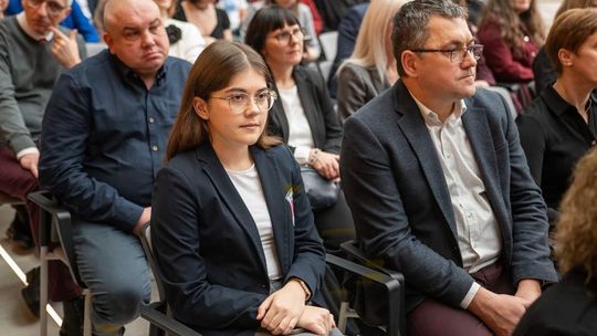 Stypendium z przyszłością. Julia Wrześniewska z I LO w elicie programu „GrowMania – Strefa Talentów”