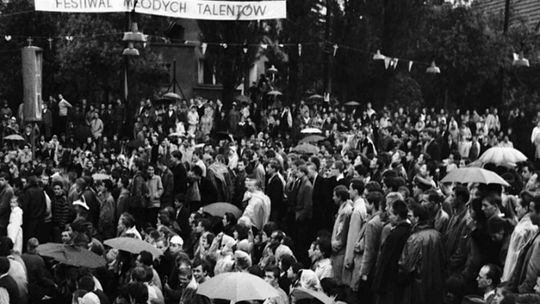 Subiektywna historia rock'n'rolla w Tomaszowie Mazowieckim cz. 19 Szukamy Młodych Talentów