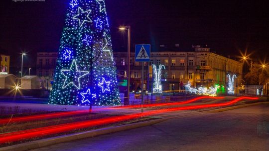 Święta tuż... tuż... Czy w Tomaszowie zgasną świąteczne ozdoby?
