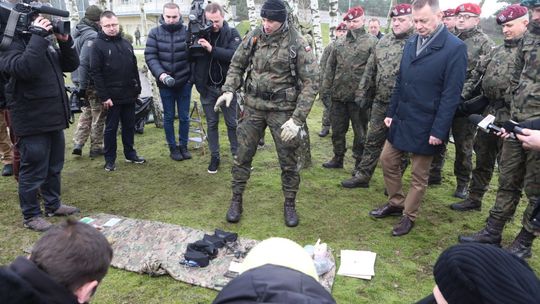 Szef MON zainaugurował w Tomaszowie drugą edycję programu "Trenuj z wojskiem"