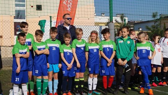 „Szkoła Podstawowa nr 12 w wojewódzkim finale o Puchar Tymbarku”