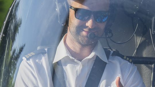 Szkolenia pilotów helikopterów – informacje, wymagania i warunki