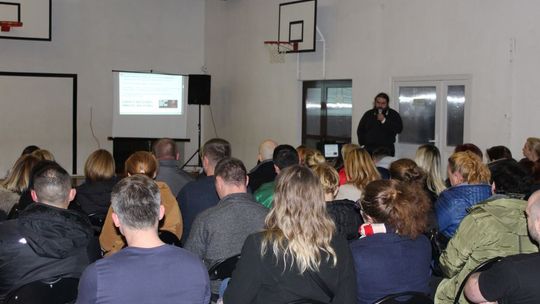 Szkolenie w SP Nr 8 "Cyberprzemoc - zagrożenia płynące z internetu"