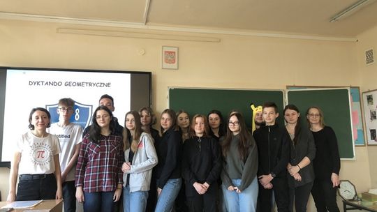 Szkolny Dzień Matematyki w ZSP nr 8