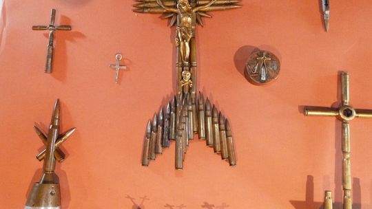 Szły na wschód bataliony, szwadrony i pułki