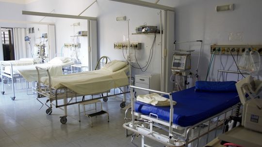 Szpital w Rawie z problemami. Czy pacjenci trafią do Tomaszowa?