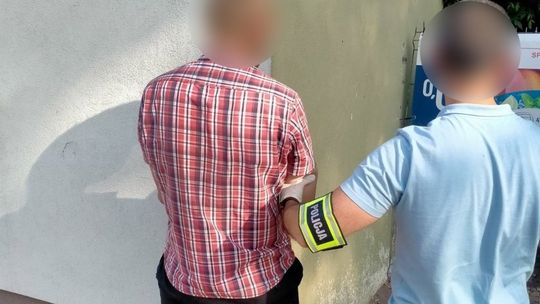 Tak bardzo chciał zostać księdzem? Tak bardzo chciał zostać księdzem?