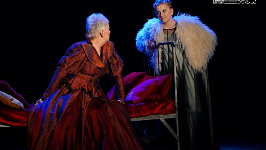 Teatralny wieczór w MCK Tkacz