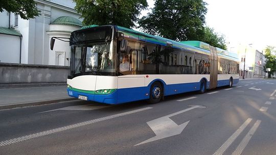 Testy autobusu przegubowego