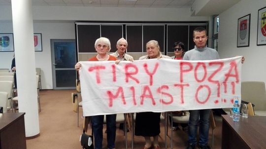 Tiry poza miasto - kolejny protest