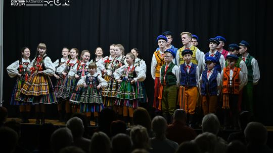 Tłusty Czwartek na ludowo – muzyka, tradycja i niezapomniane widowisko