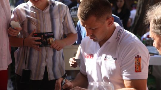 Tomasz Adamek gotował makaron