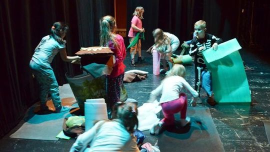 Tomaszów Teatrem stoi